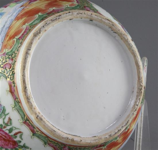 A Chinese famille rose bottle vase, 19th century, height 39.5cm